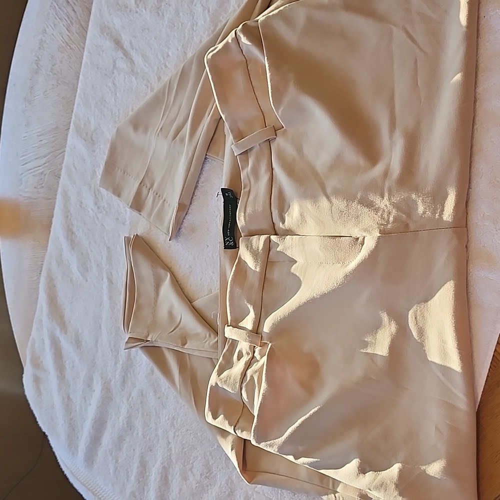 NY & C Tan color womens size 18 average